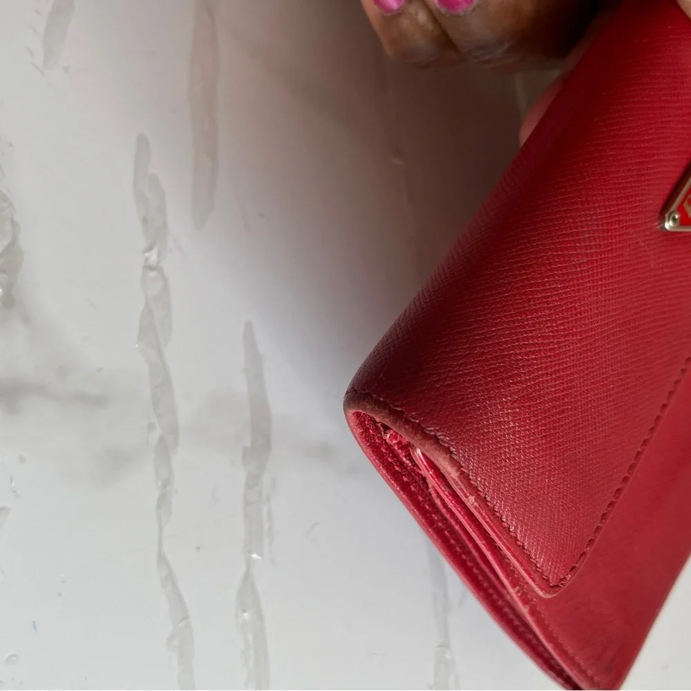 PRADA red Saffiano Leather Wallet. PRADA logo on flap. Preowned condition. - Picture 14 of 16